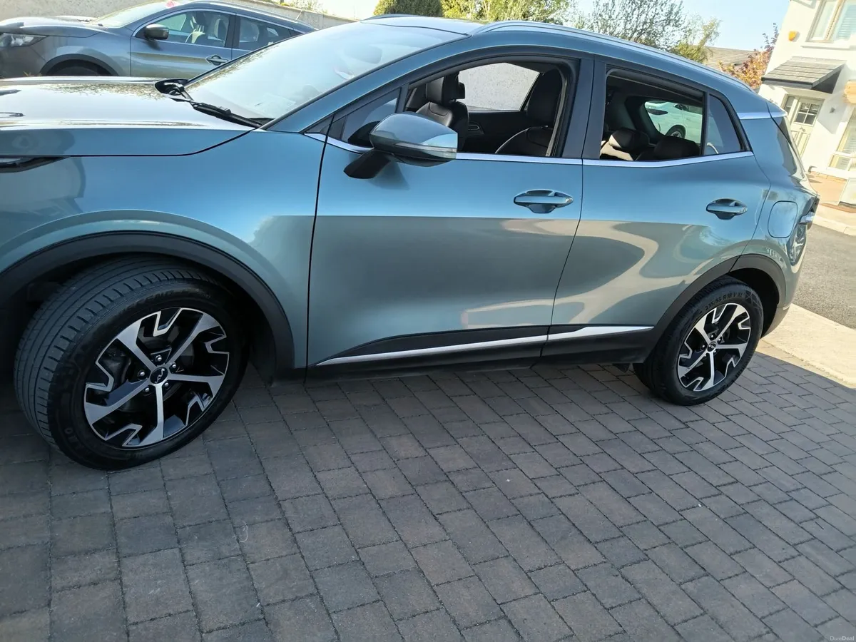 Kia Sportage 2023 - Image 1