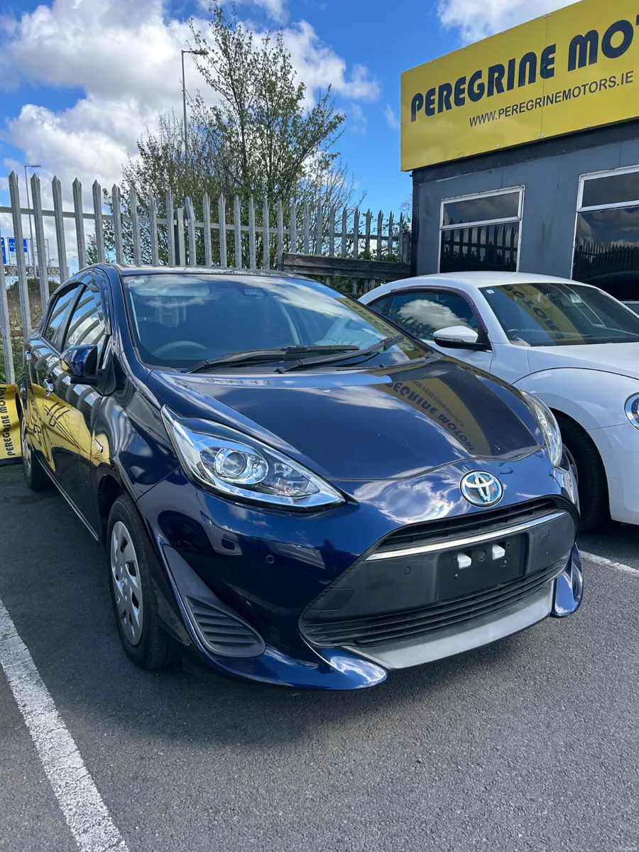 Toyota Aqua - Image 2