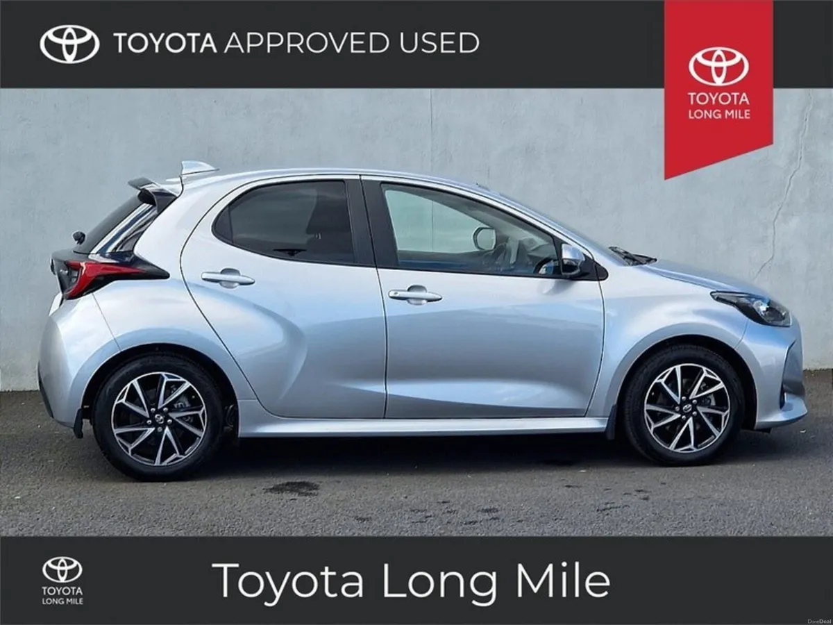 Toyota Yaris 1.5 Hybrid Luna Sport 5dr - Image 2