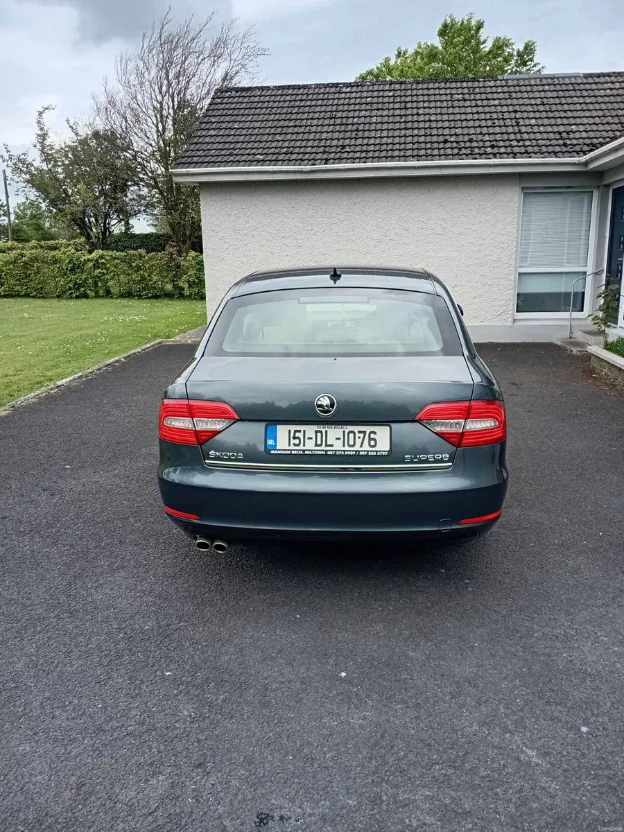 Skoda Superb 2015 - Image 2