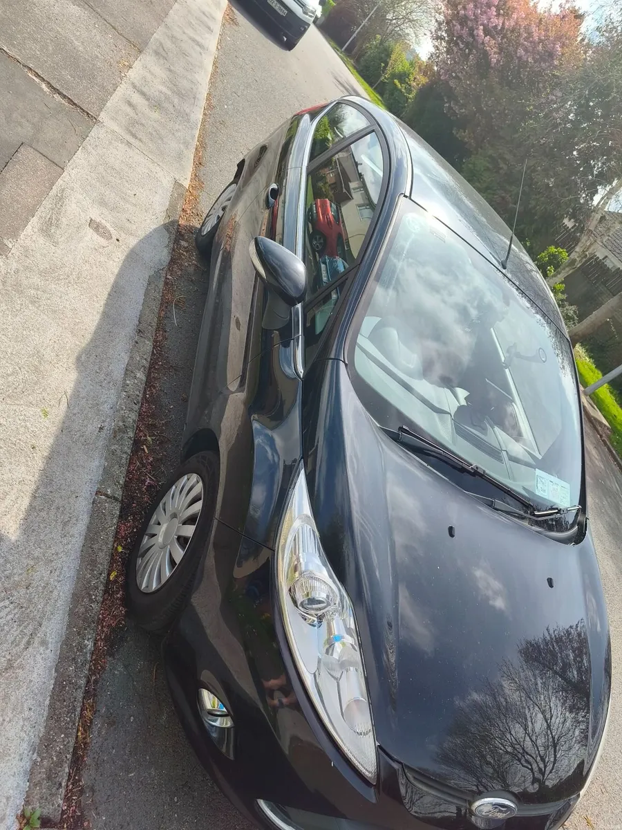 Ford Fiesta 2010 - Image 3