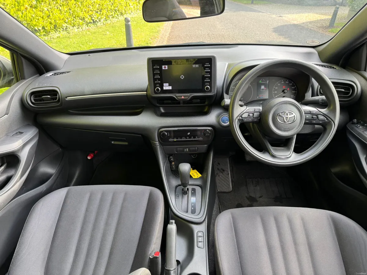 2021 Toyota Yaris Hybrid X  Low Kms €12,950 - Image 4