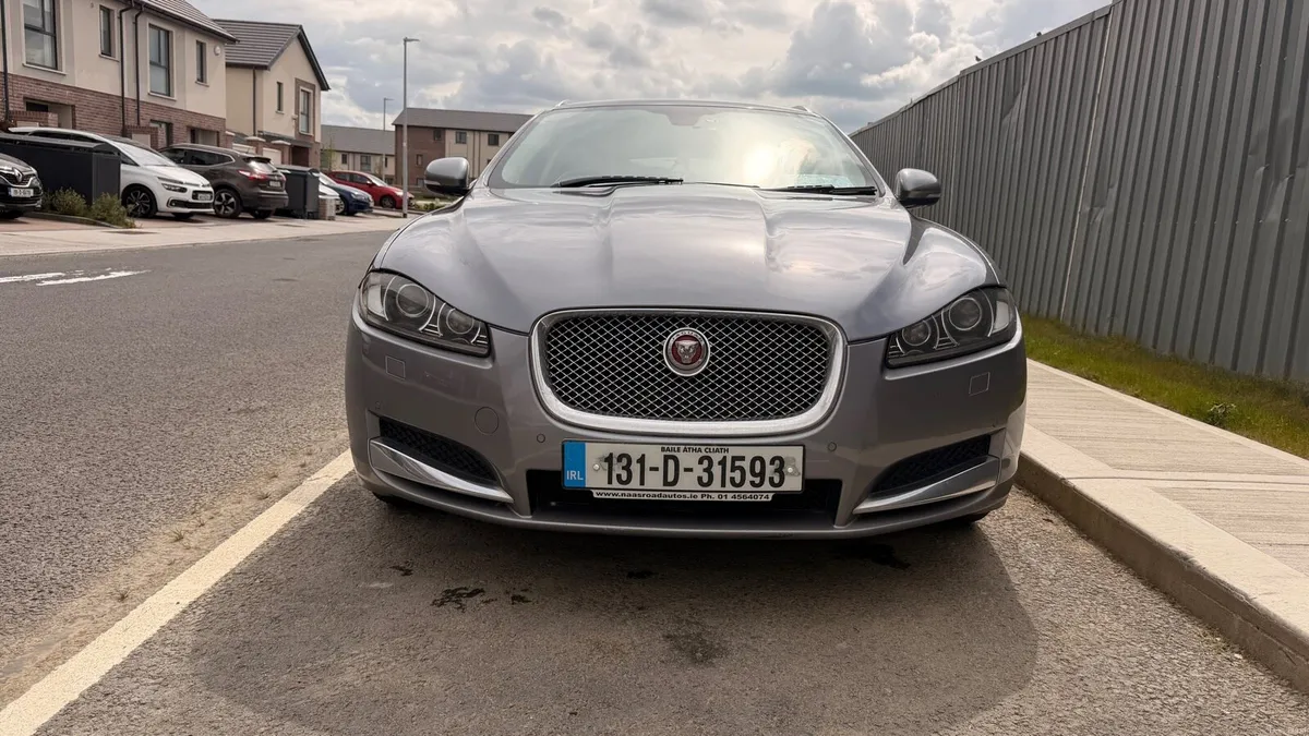 Jaguar Xf Sportbrake 2.2 Diesel - Image 2