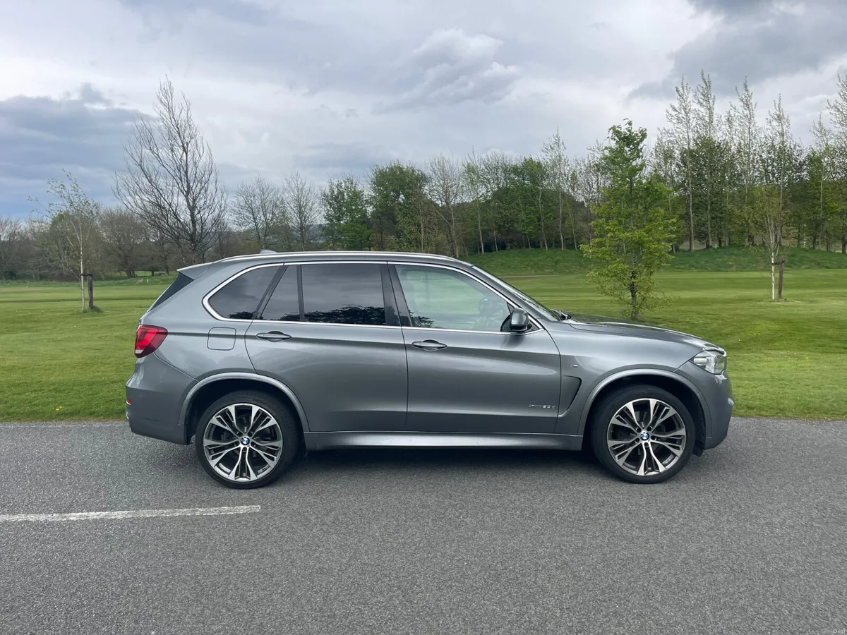 BMW X5 2016 “M SPORT CREW CAB” - Image 2