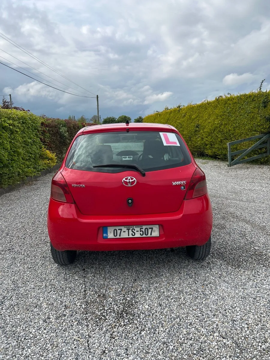 Toyota Yaris 2007 - Image 2