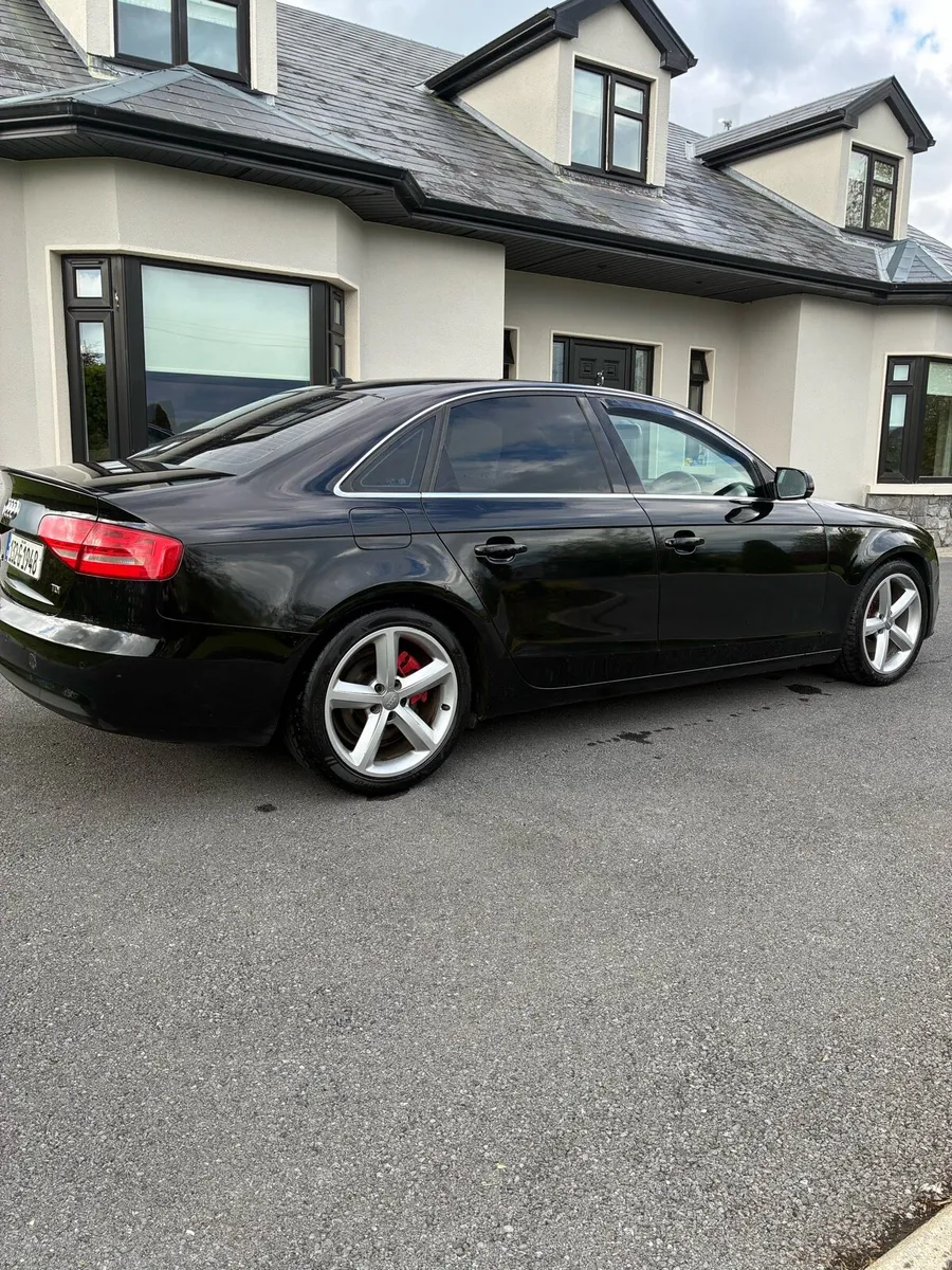 * Audi A4 * - Image 4