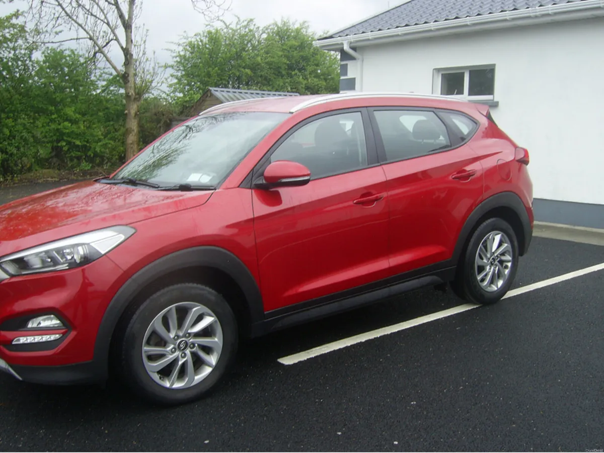 Hyundai Tucson 1.7 SE NAV BLD 116PS 5DR - Image 5