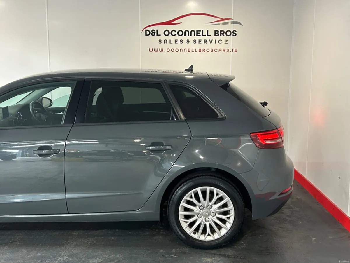 Audi A3 1.6 TDI SE TECHNIK 110PS 5DR - Image 3