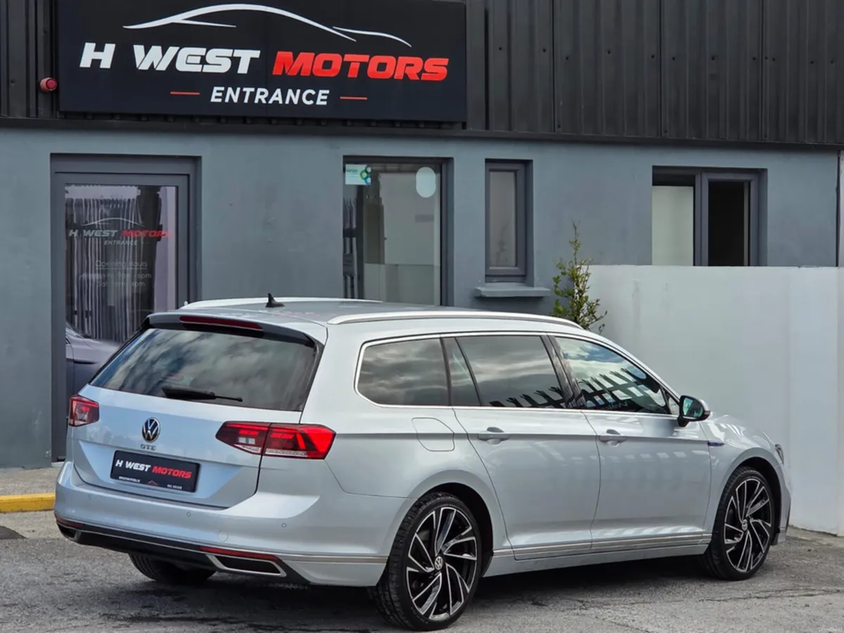 Volkswagen Passat GTE S-A DSG - Image 3
