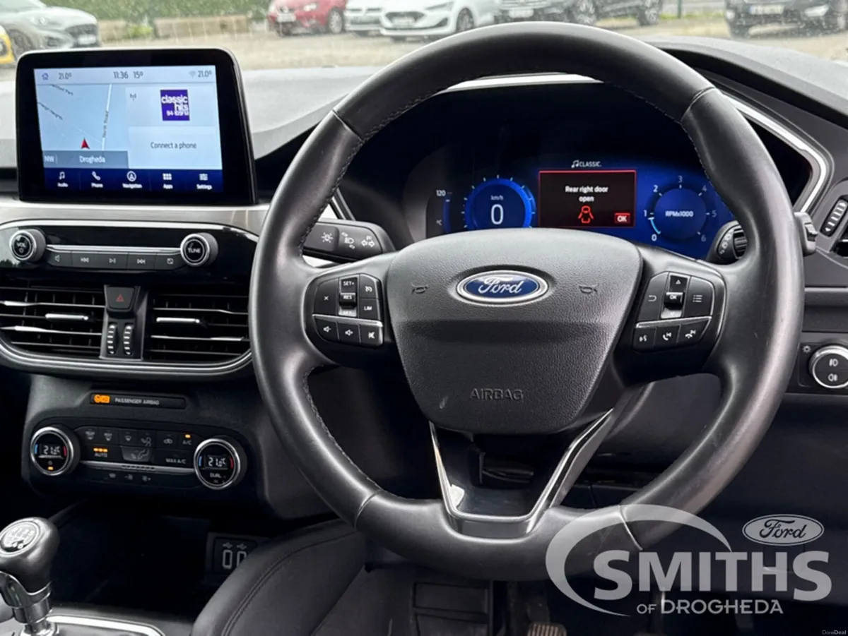 Ford Kuga TITANIUM 1.5TD 120PS - Image 2