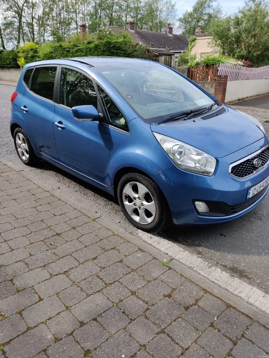 Kia Venga 2012 - Image 2