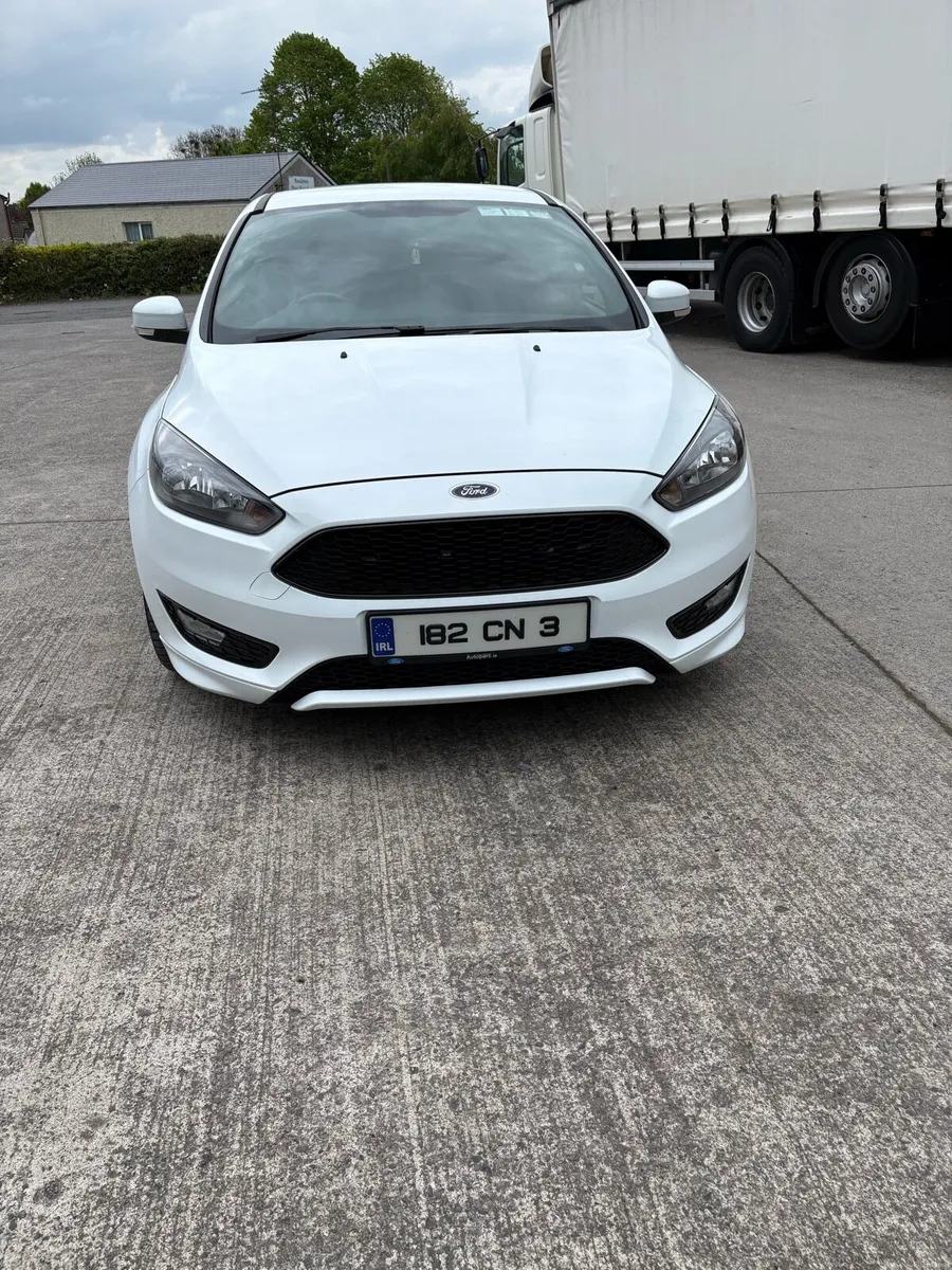 2018 Ford Focus ST Line - Image 3