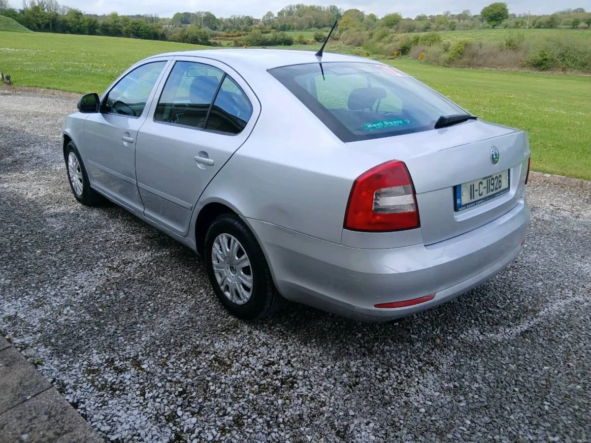 SKODA OCTAVIA AMBIENTE 1.2 TSI 105HP nct 11/26 - Image 3