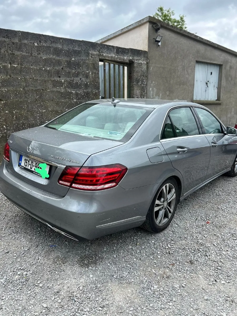 Mercedes-Benz E-Class 2015 - Image 4