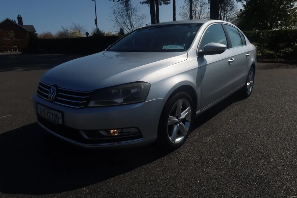 Volkswagen Passat 2012 - Image 3