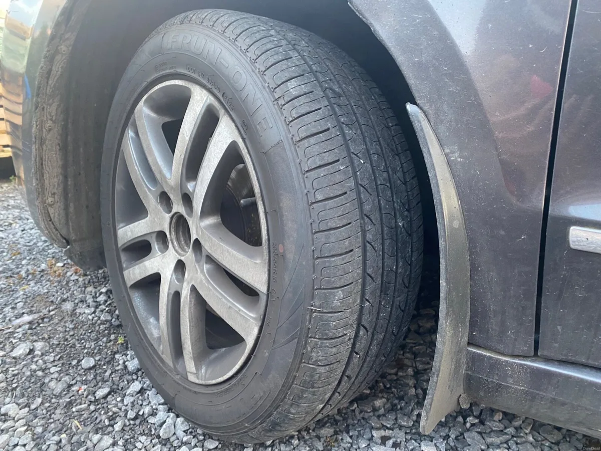 Skoda Superb - Image 4