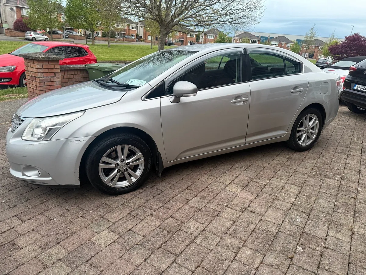 2010 Toyota Avensis 2.0 D-4D - Image 3