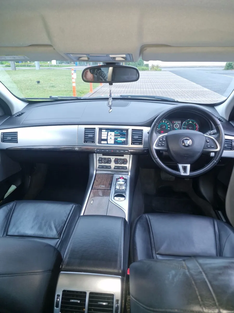Jaguar XF 2015 - Image 6