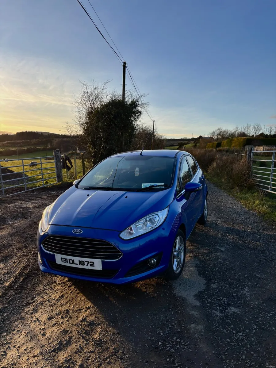 Ford Fiesta 2013 - Image 2