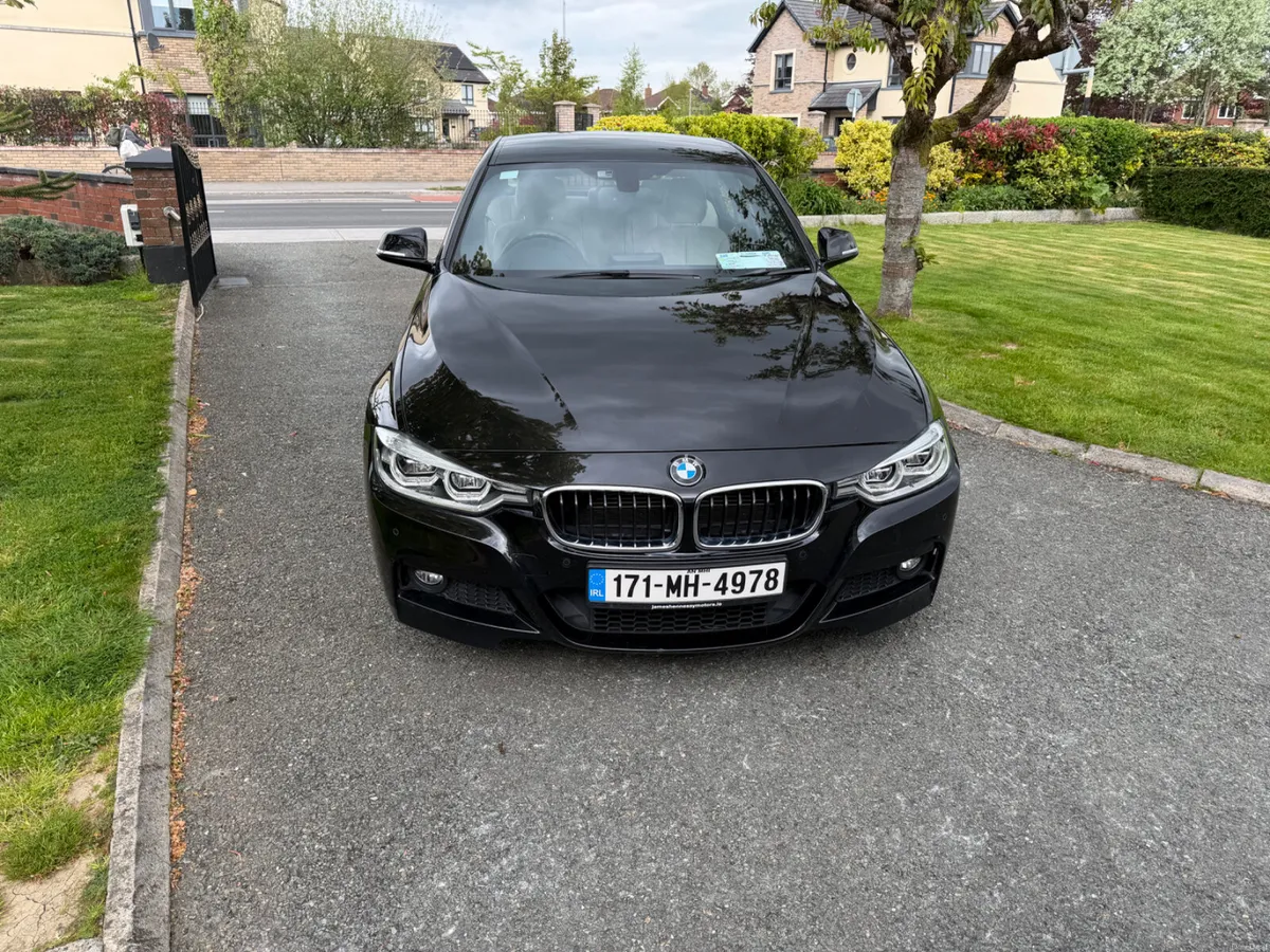 2017 BMW 330e M sport, hybrid battery 91.7% - Image 3