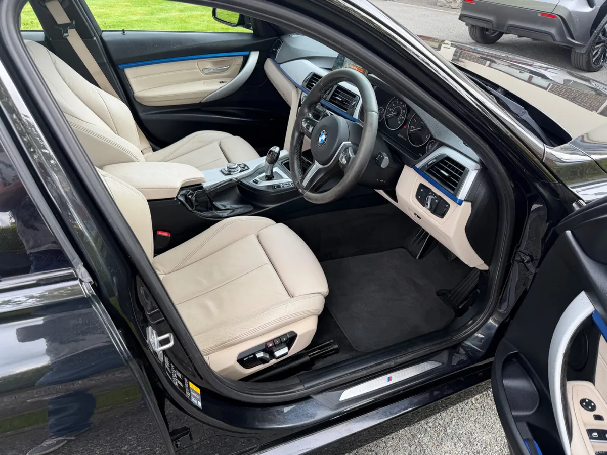 2017 BMW 330e M sport, hybrid battery 91.7% - Image 4