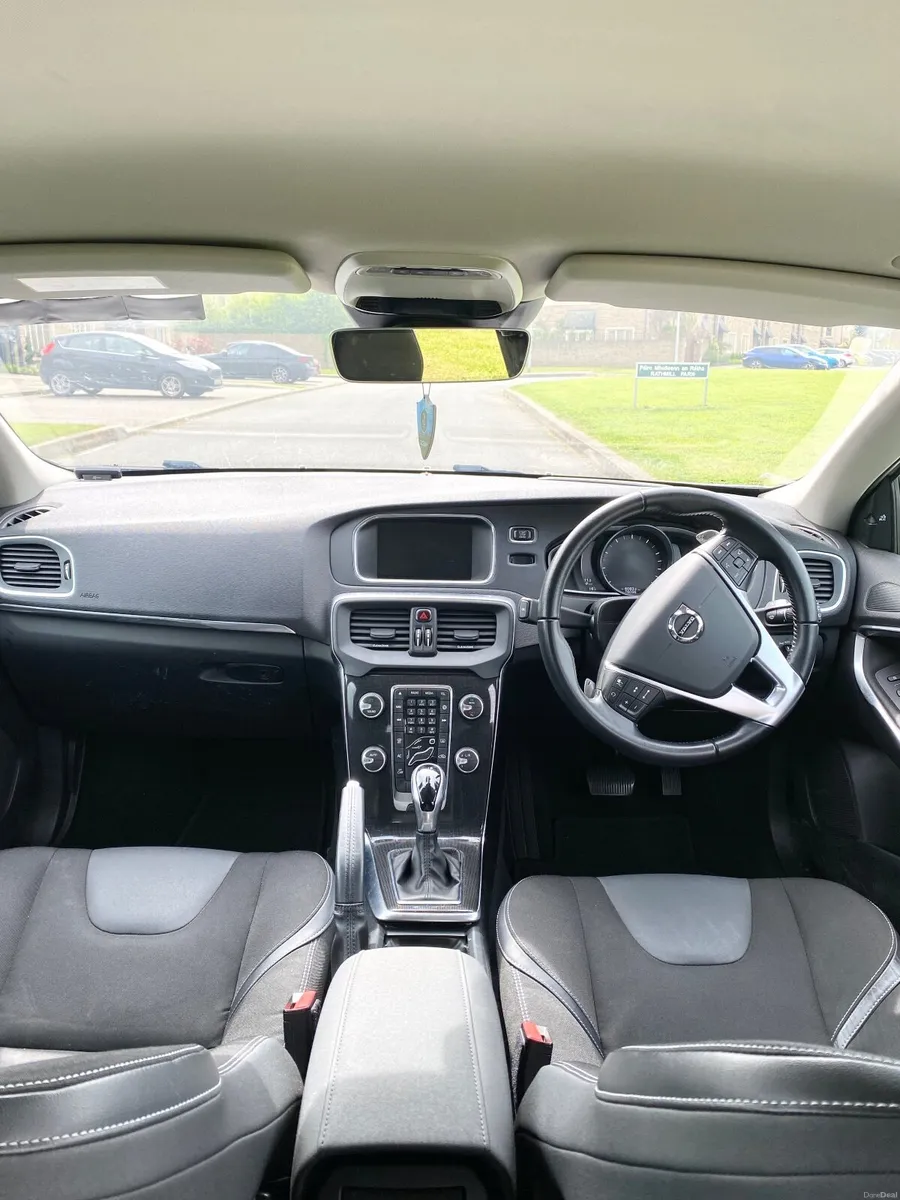 Volvo V40 Automatic T3 Low mileage 2017 New NCT - Image 5