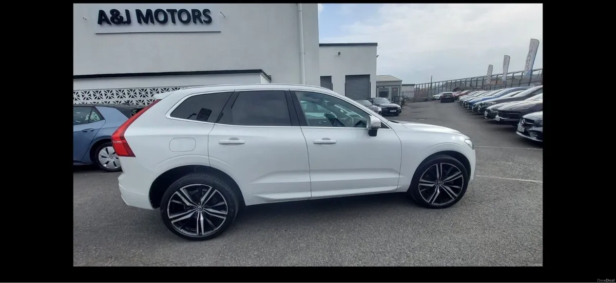car - Image 1