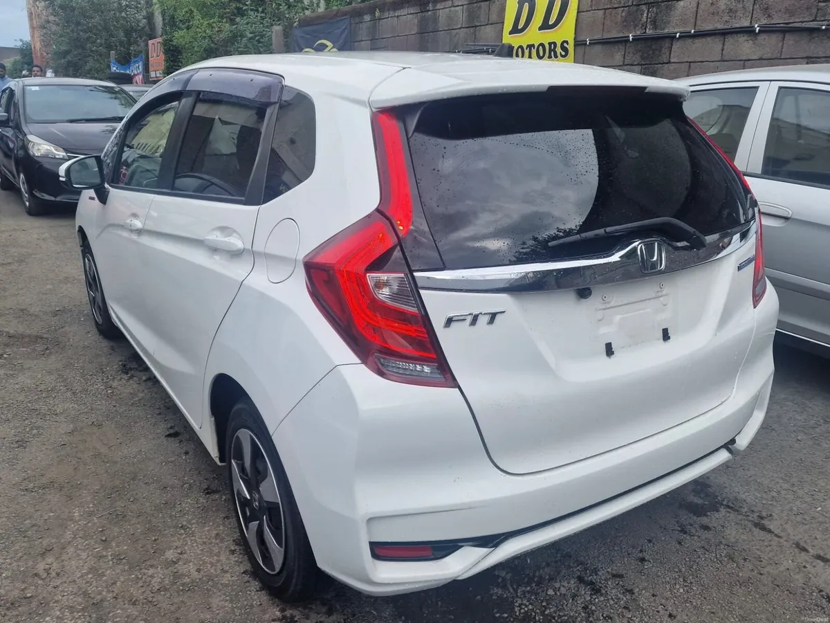Honda Fit/Jazz 2019 self charging hybrid - Image 3