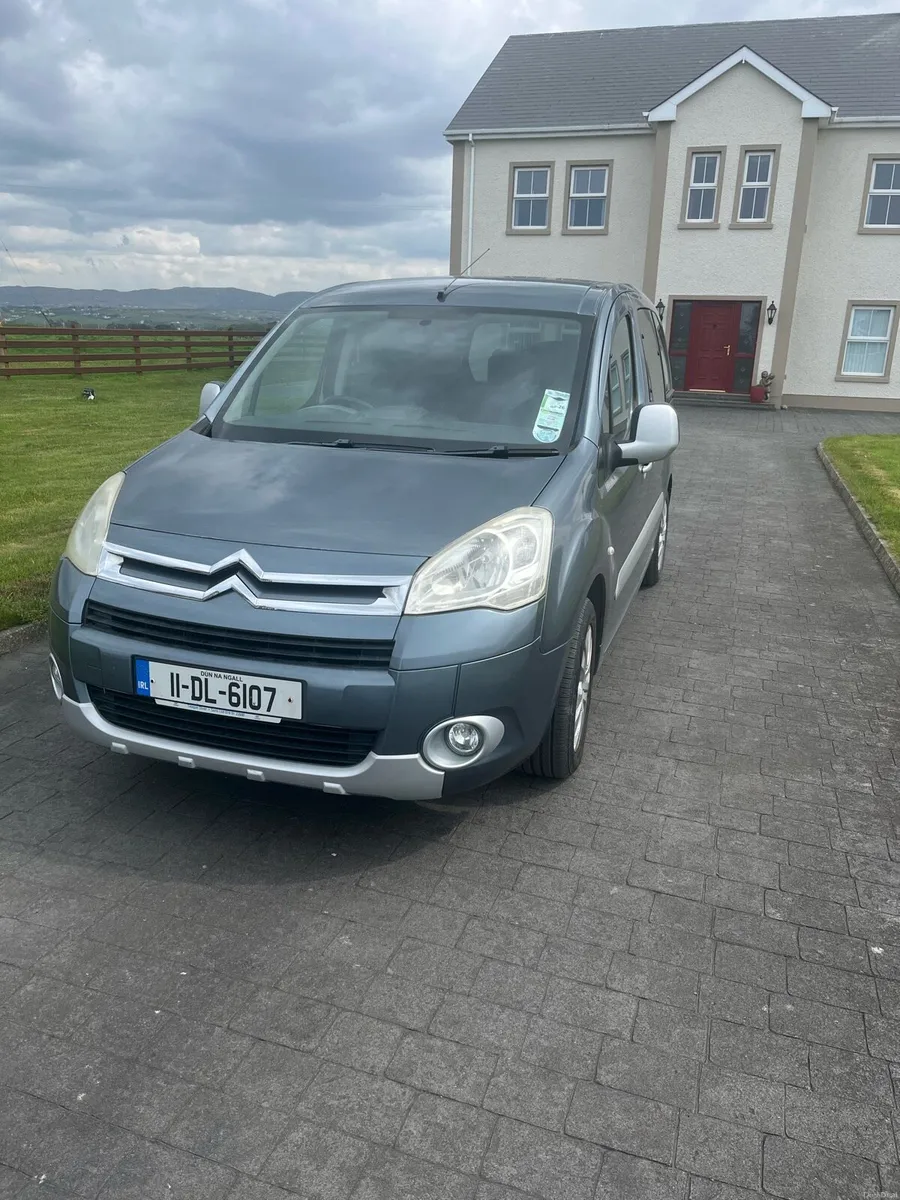 Citreon Berlingo Multispace wheelchair - Image 2