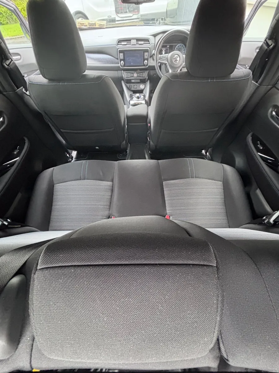 2020 Nissan Leaf SV 40kwh - Image 3