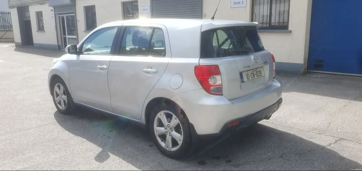 Toyota Urban Cruiser 2010 - Image 4