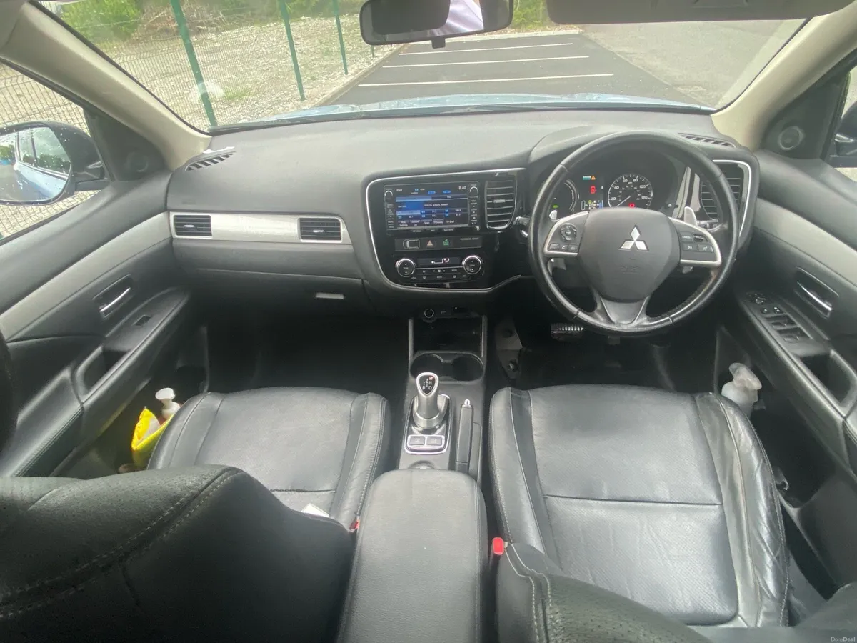 Mitsubishi outlander PHEV Gx4H New Nct - Image 6