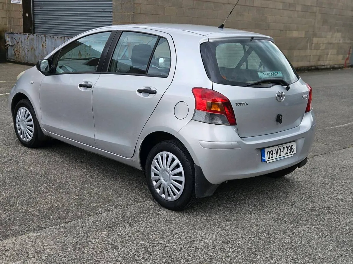 09 Toyota Yaris 1.0 NCT - Image 4