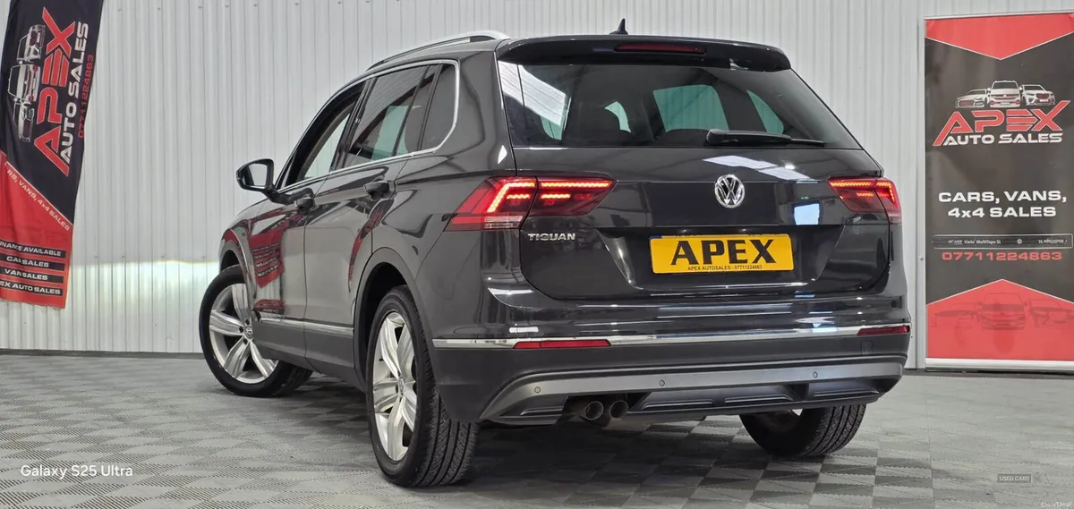 Volkswagen Tiguan DIESEL ESTATE - Image 4