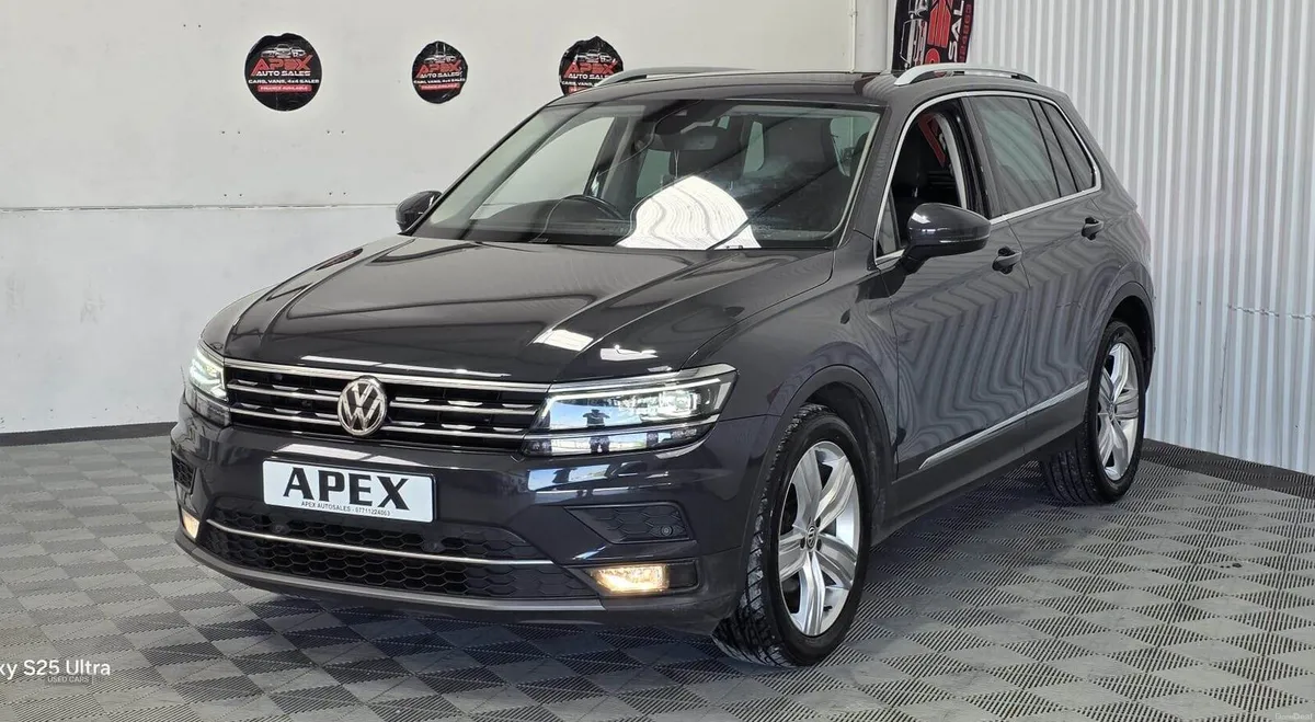 Volkswagen Tiguan DIESEL ESTATE - Image 2