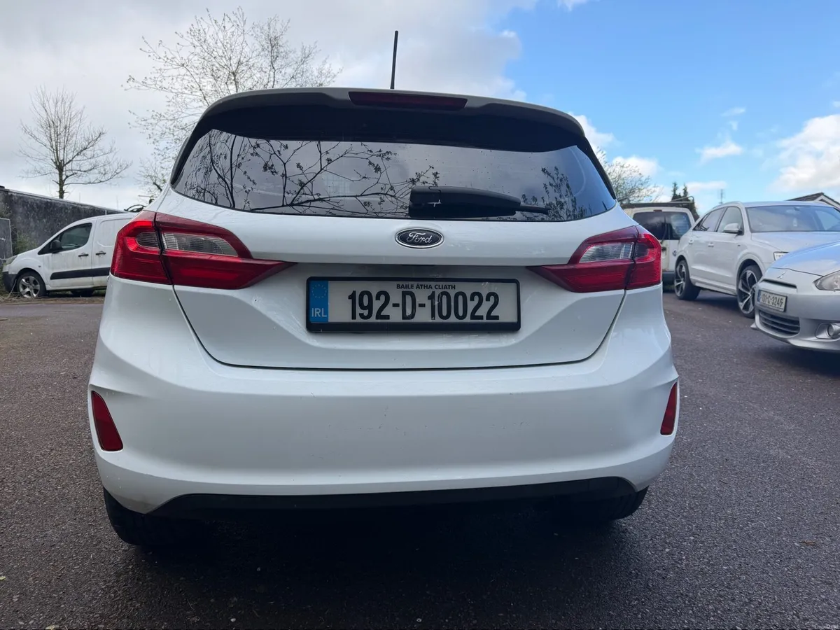 Ford Fiesta 2019 - Image 2