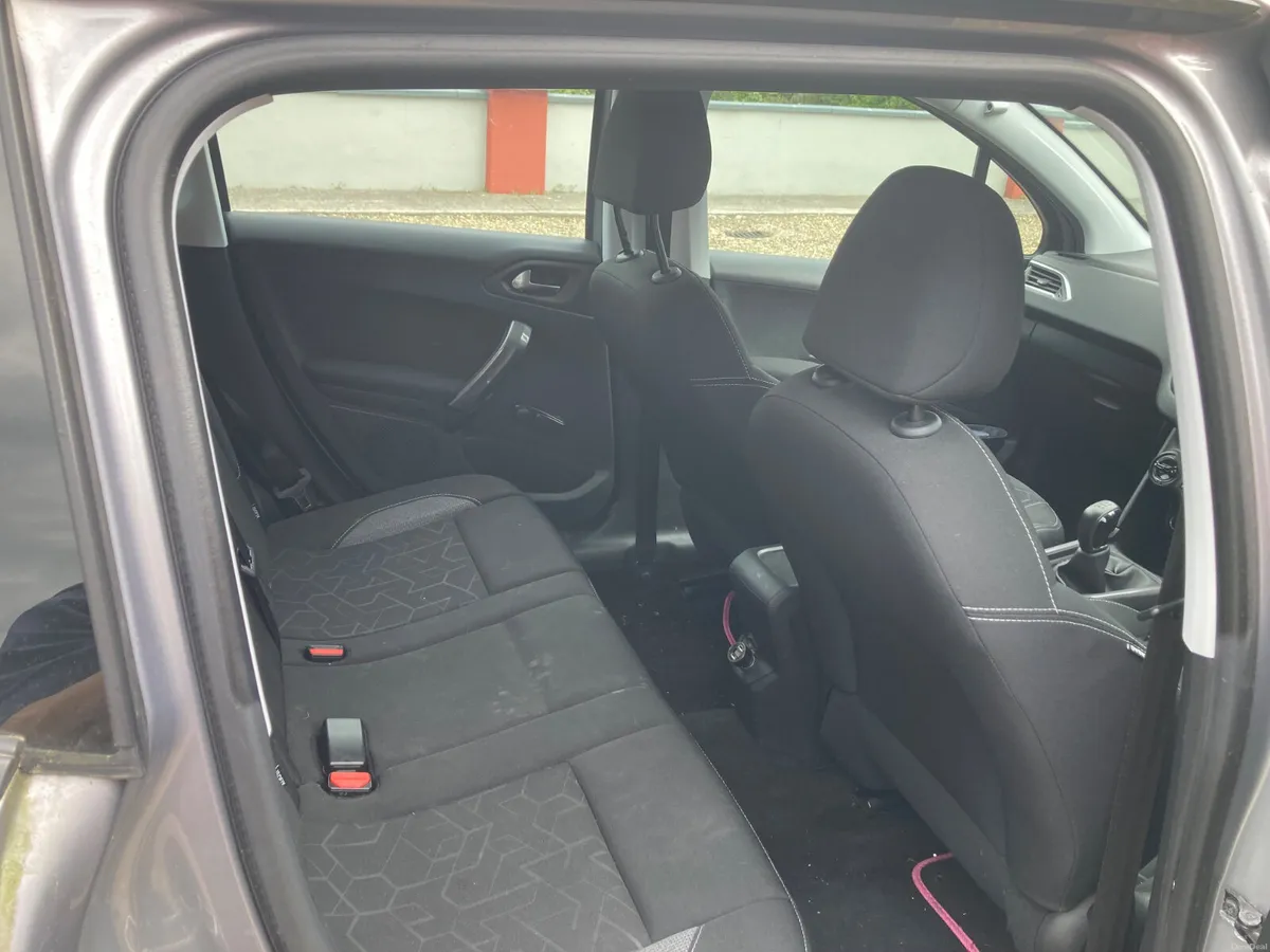 Peugeot 2008 Diesel 2017 - Image 6