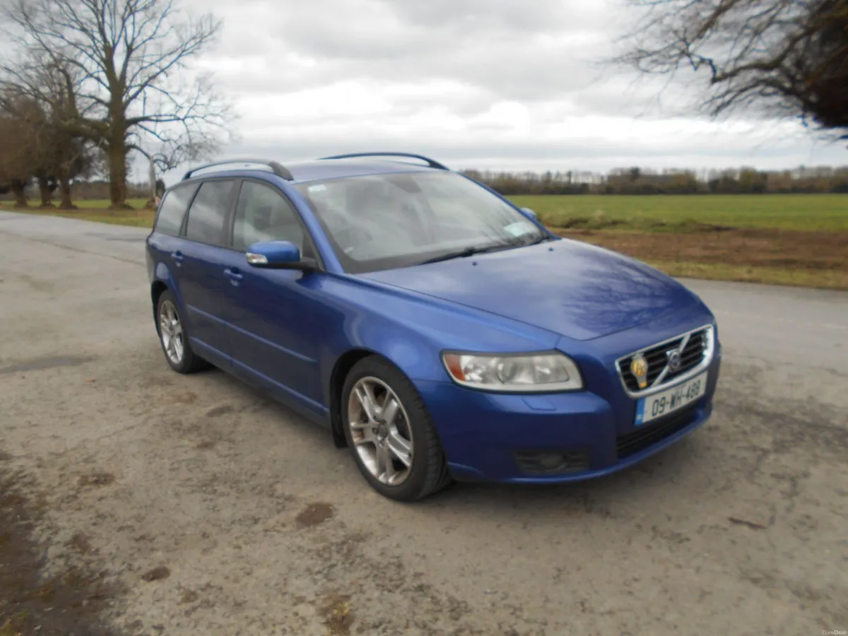 Volvo V50 2009 - Image 3