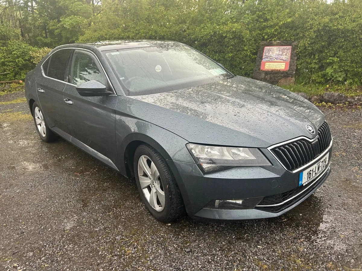 2016 Skoda Superb 2 liter diesel 6 speed - Image 1