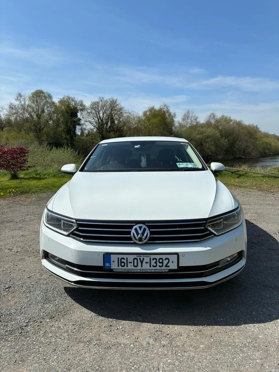 Volkswagen Passat - Image 3
