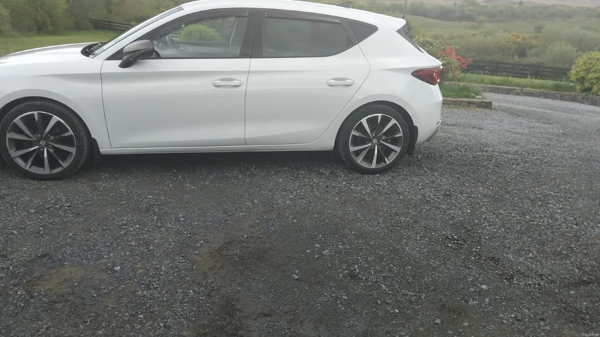 SEAT Leon 2021 - Image 2