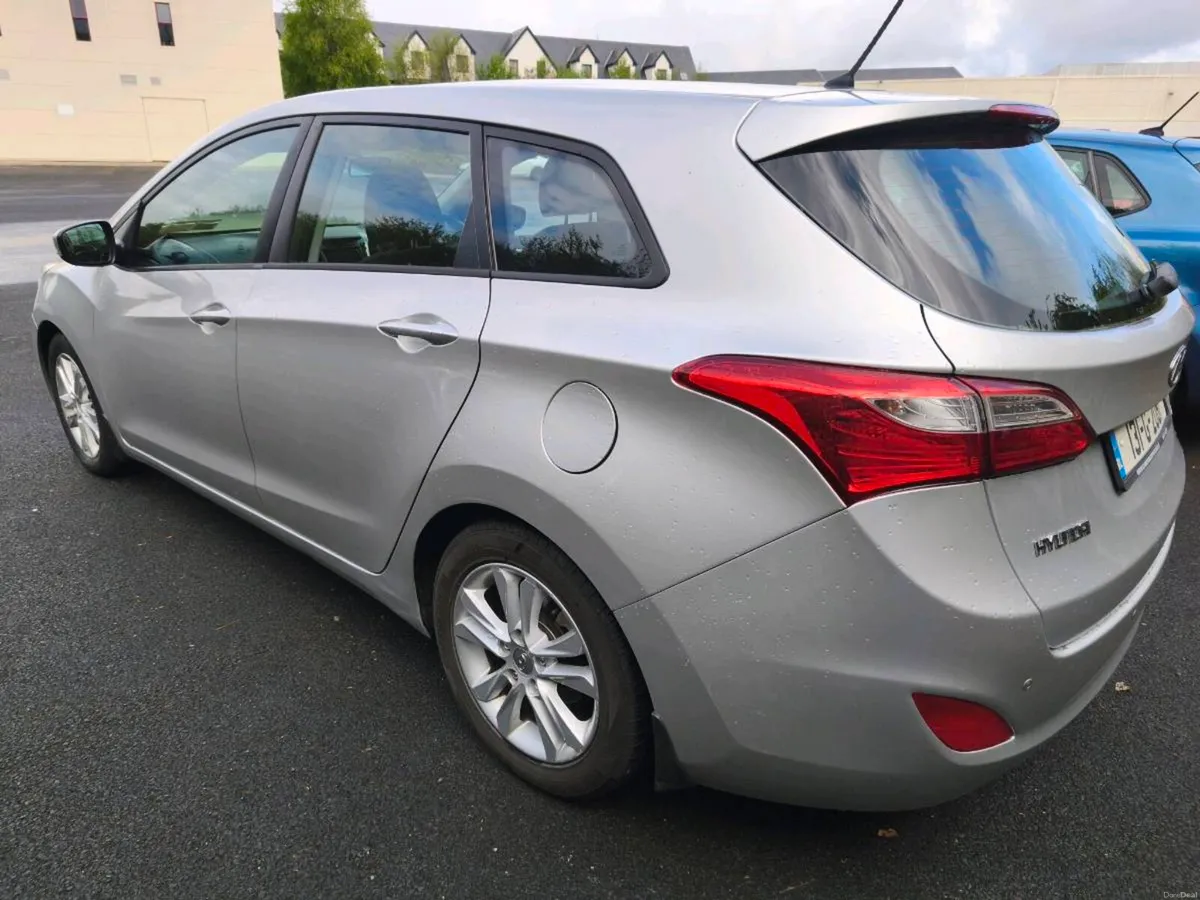 Hyundai i30 estate fresh NCT - Image 4