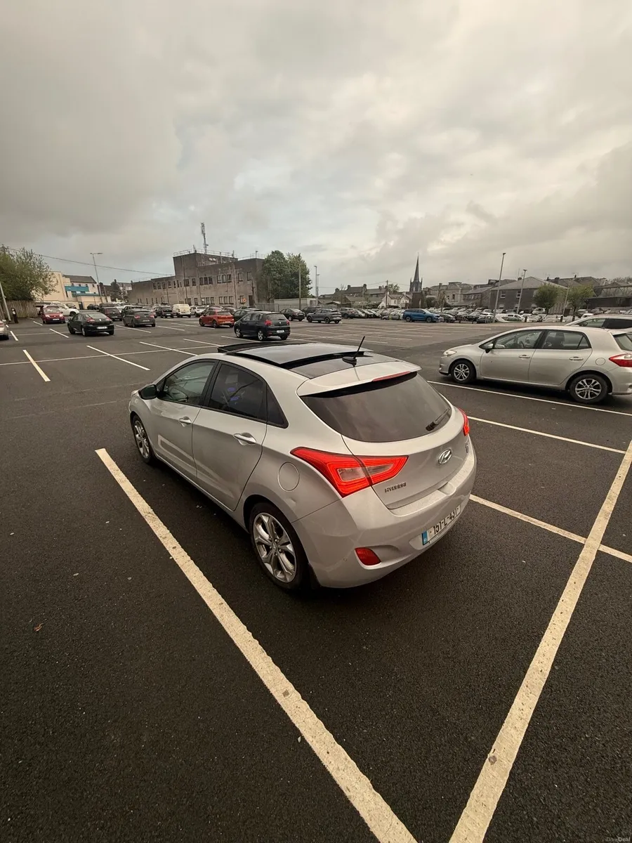6500EURO/// I30 PREMIUM MODEL WITH SUNROOF - Image 3