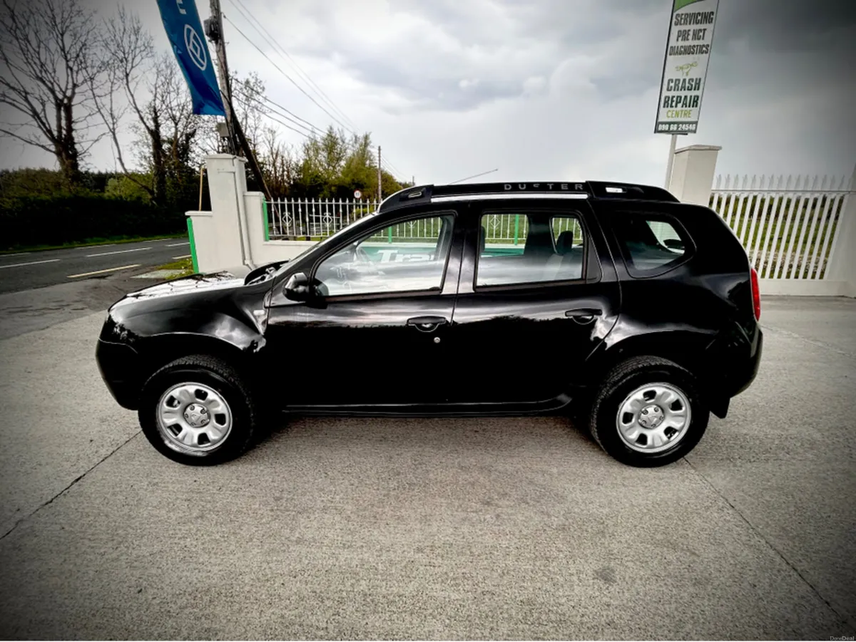 Dacia Duster ALTERNATIVE 1.5 DCI 110 4DR ONE OWNER - Image 4