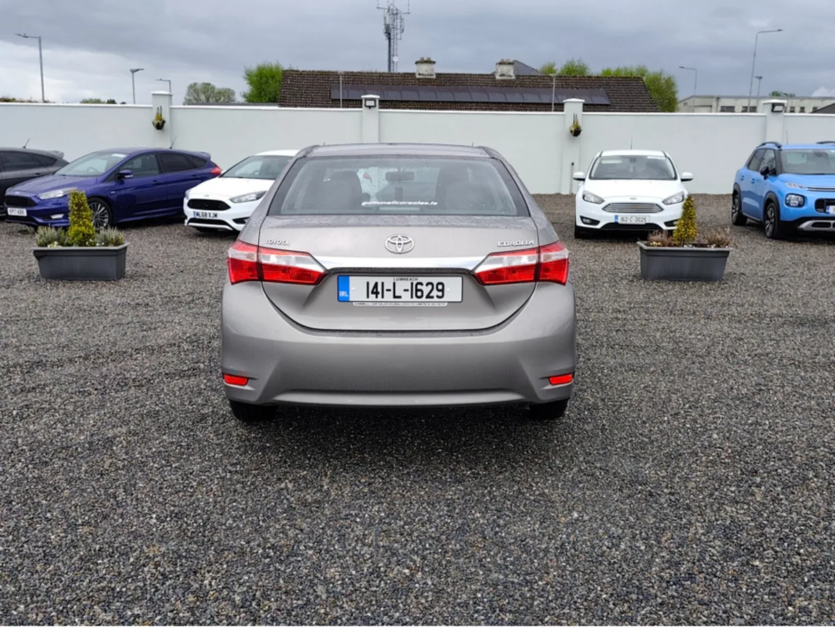Toyota Corolla IMMACULATE 1.4 D-4D TERRA 4DR - Image 3