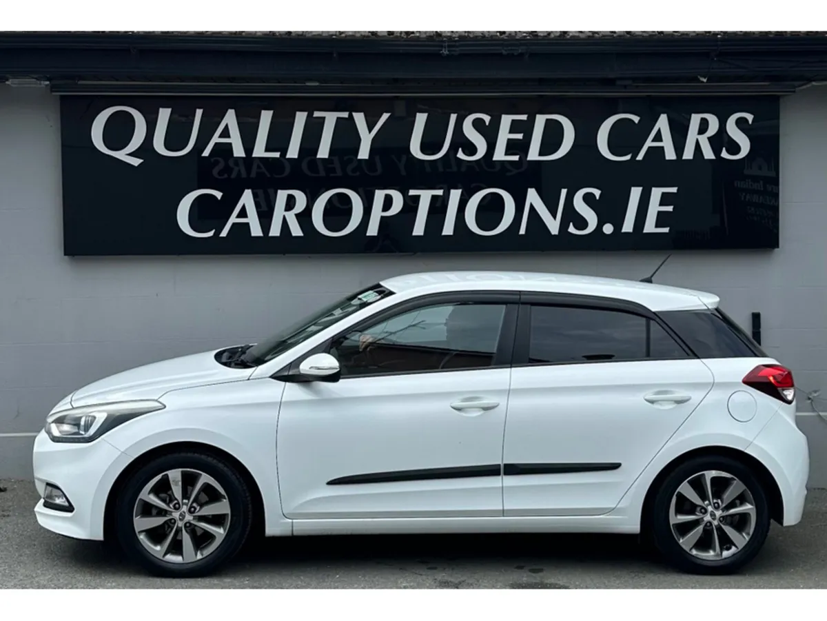 Hyundai i20 PETROL DELUXE 5DR//COME 1 YEAR ROAD TA - Image 2