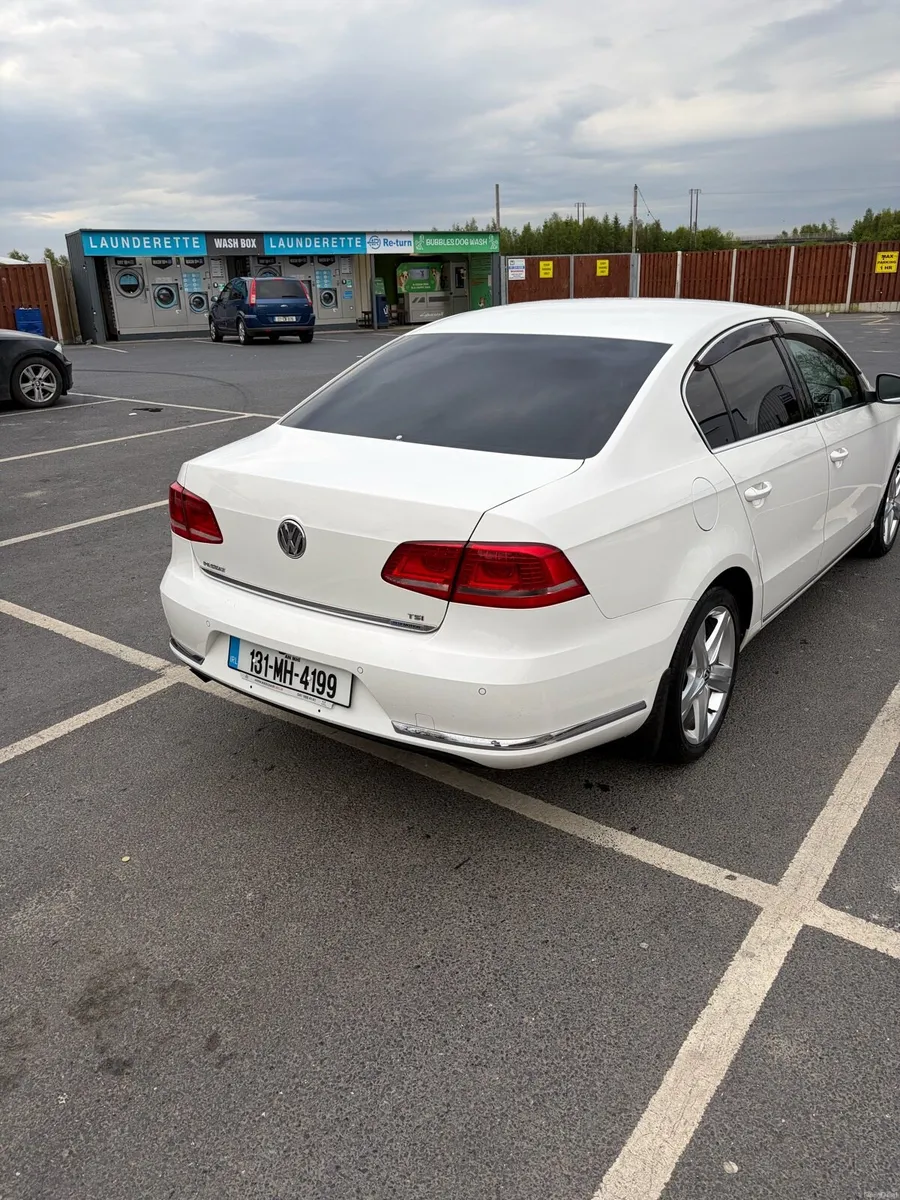 Volkswagen Passat - Image 3