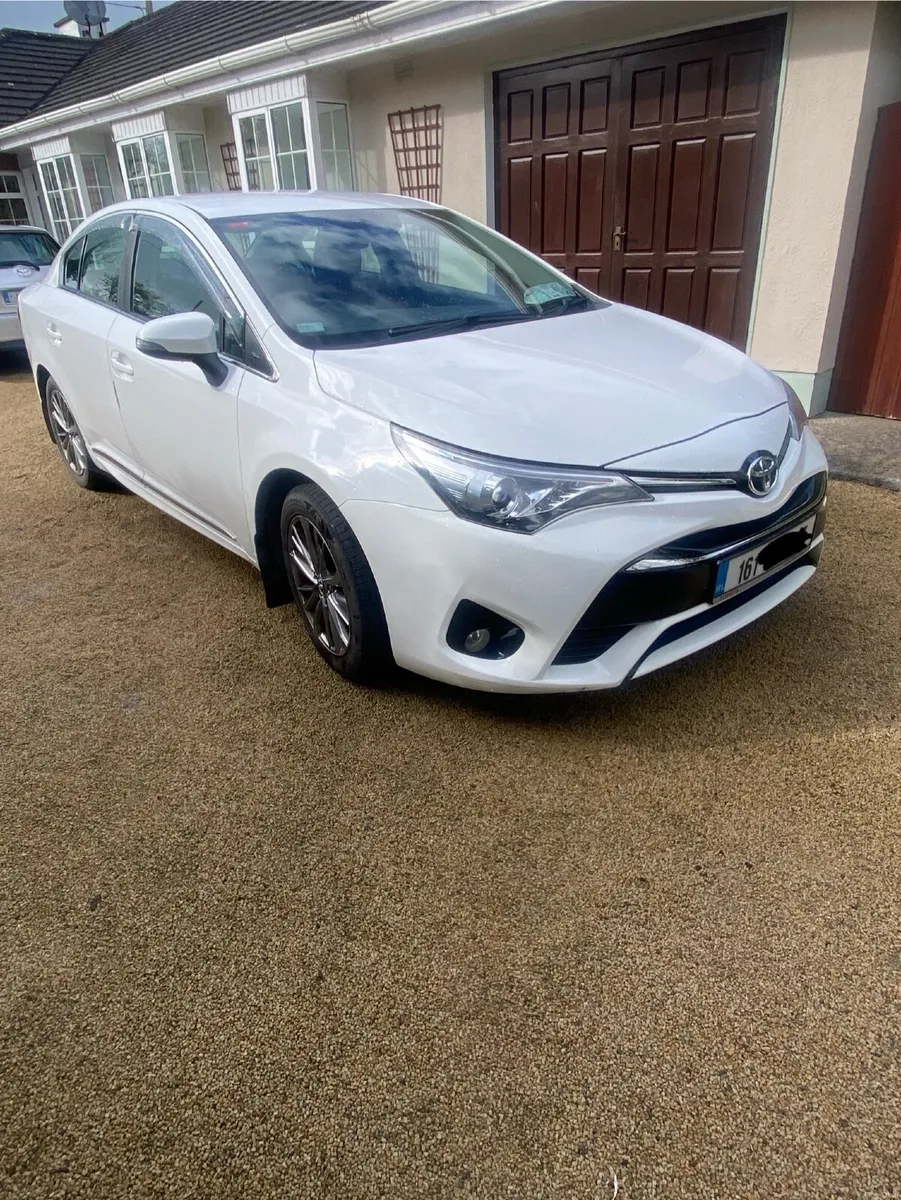 Toyota Avensis 2016 - Image 2