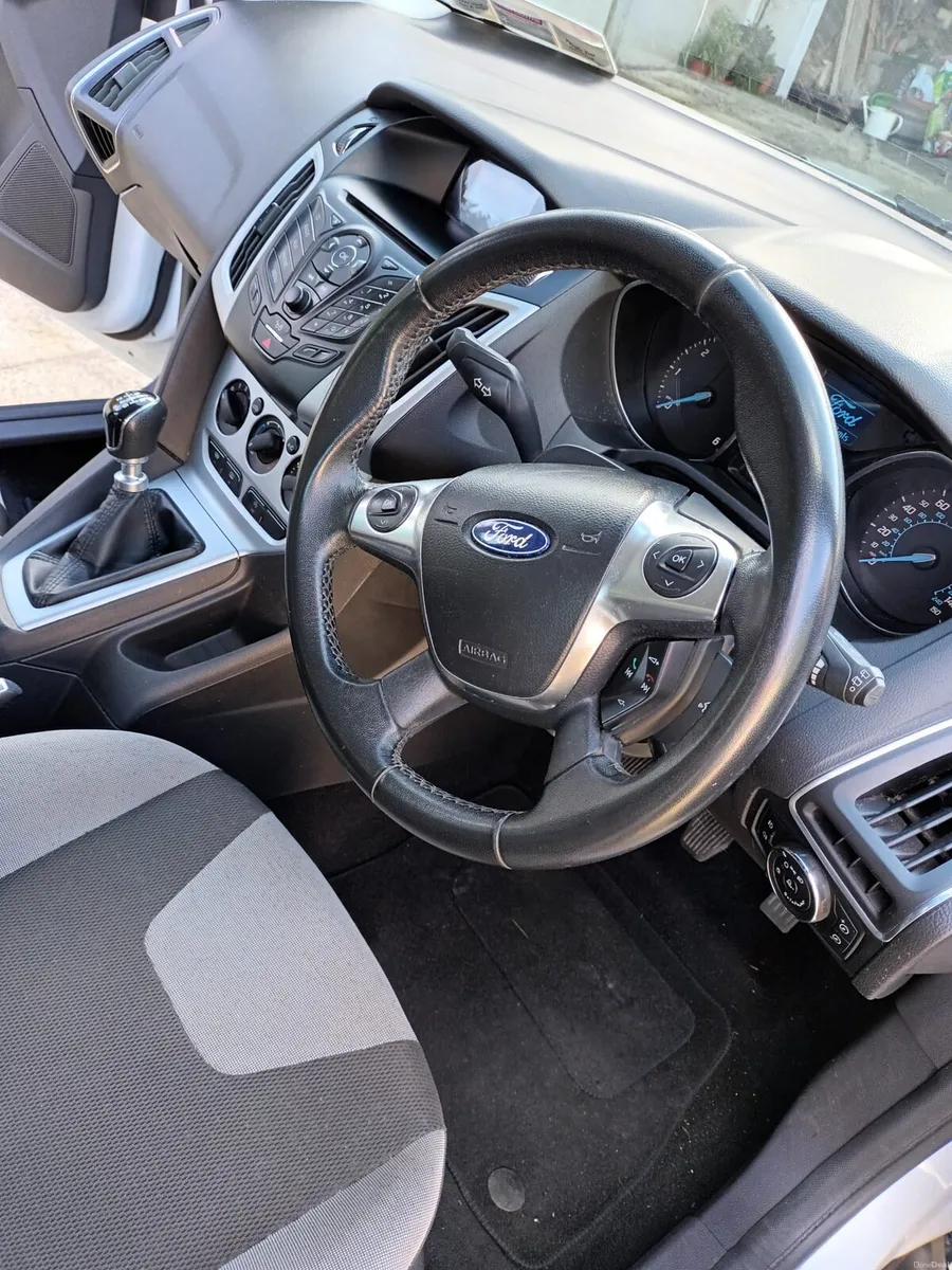 Ford focus - Image 4