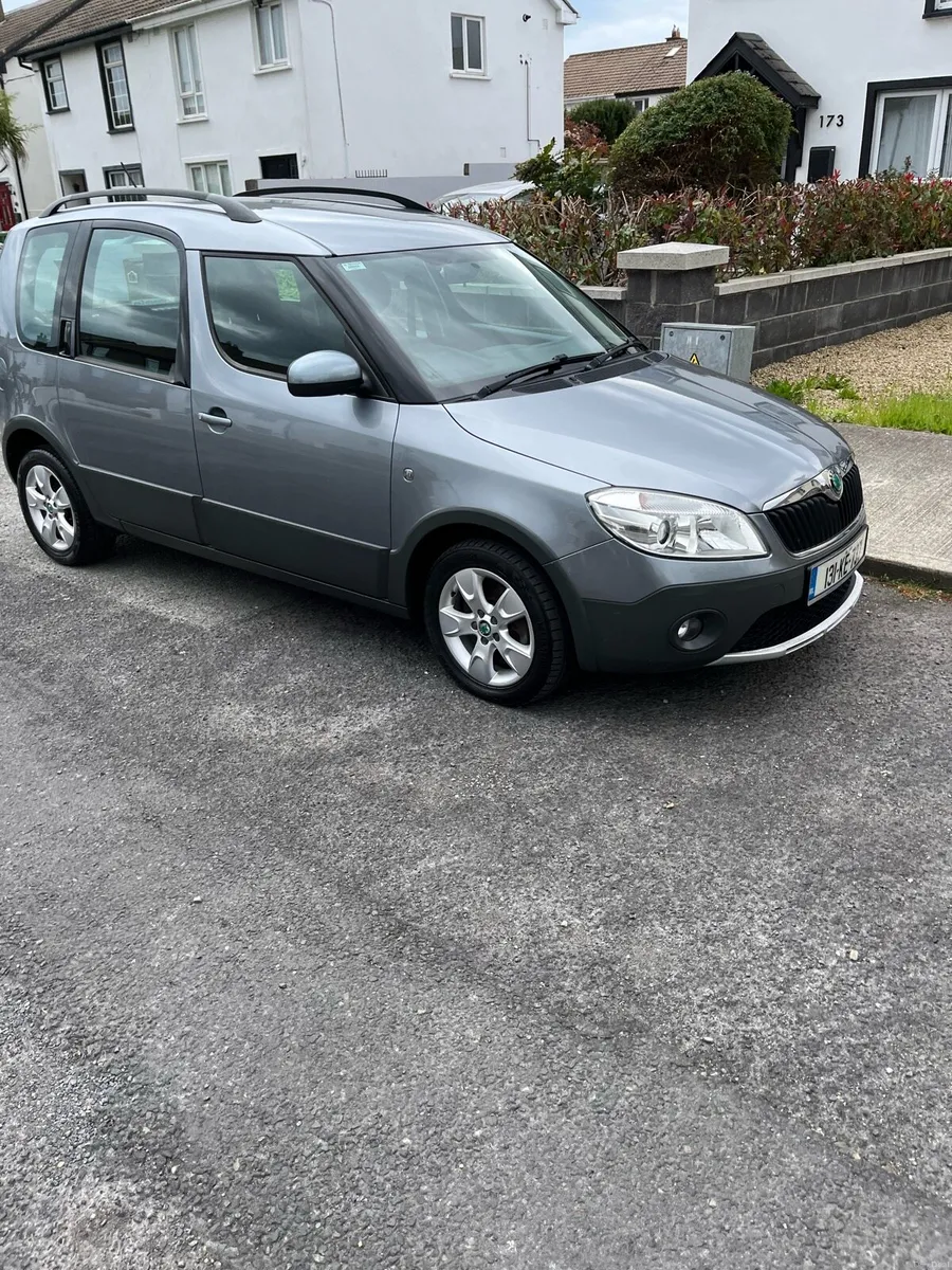 Skoda Roomster 1.2 Diesal 2013 - Image 1